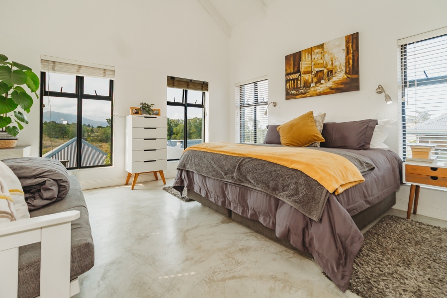 5 Bedroom Property for Sale in Kraaibosch Country Estate Western Cape